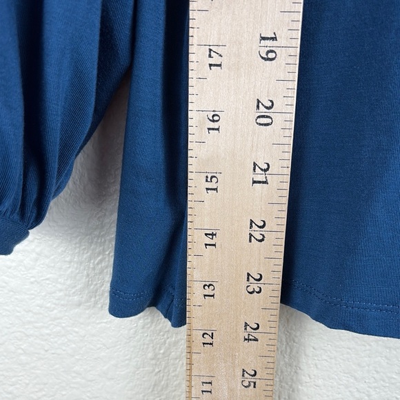 Garnet Hill Women's Teal Blue Balloon Sleeve Tee Size Medium - Picture 12 of 12